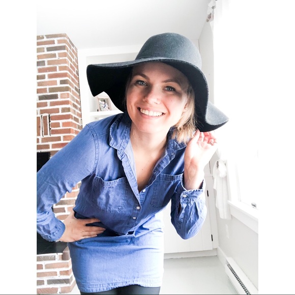 Old Navy Accessories - Old Navy Black Wool Floppy Hat